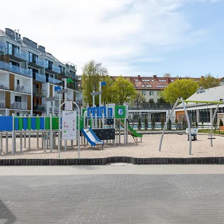 Osiedle Feniks Z Basenem, Silownia I Strefa Bbq Blisko Plazy W Kolobrzegu By Renters Kołobrzeg