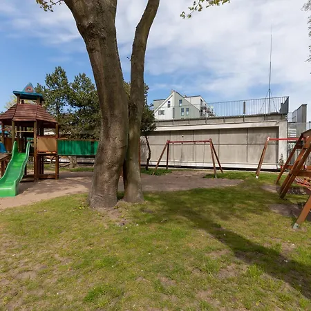 Osiedle Feniks Z Basenem, Silownia I Strefa Bbq Blisko Plazy W Kolobrzegu By Renters Apartman Kołobrzeg