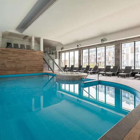 Osiedle Feniks Z Basenem, Silownia I Strefa Bbq Blisko Plazy W Kolobrzegu By Renters Daire *